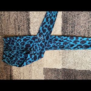 FLEO El Toro 25" Mediterranean Leopard Romey Free